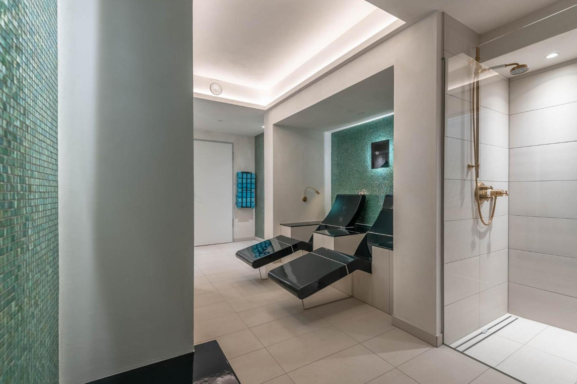 Aparthotel Parkhotel Flora 3*
